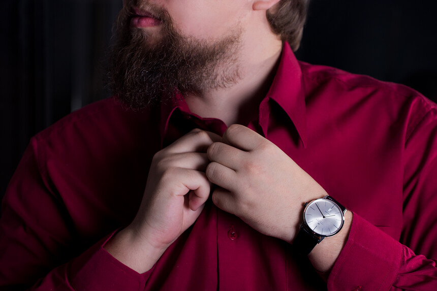 Excellent choix : un Hamilton Intramatic minimaliste, sans fonctions superflues.