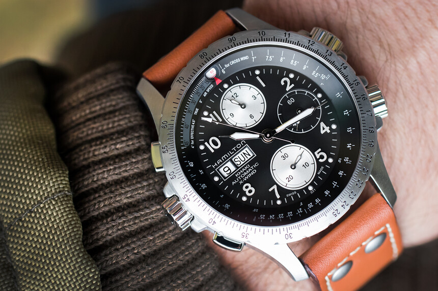 De très belles montres, mais faites pour les loisirs, pas pour le costume.