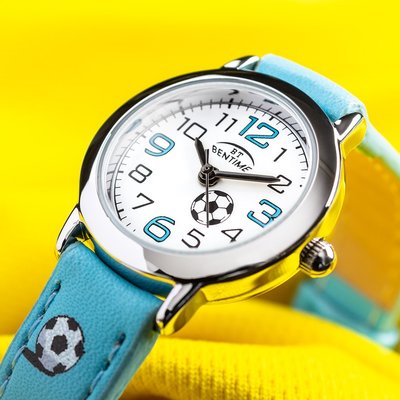 Bentime 001-9BA-5067K (motif footballistique)