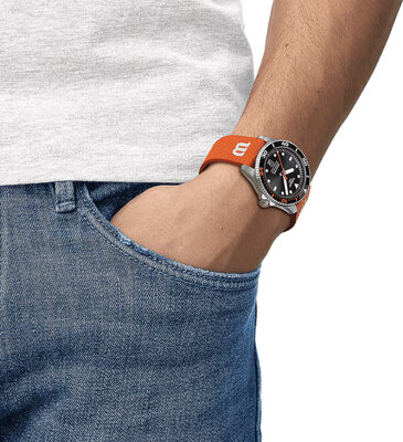 Tissot Seastar 1000 Wilson WNBA Automatic 80 T120.807.17.051.00 (+ bracelet de rechange)