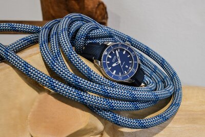 Union Glashütte Belisar Date Sport D009.907.11.047.00 (+ bracelet de rechange)