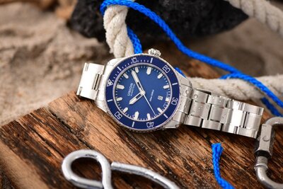 Union Glashütte Belisar Date Sport D009.907.11.047.00 (+ bracelet de rechange)