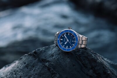 Union Glashütte Belisar Date Sport D009.907.11.047.00 (+ bracelet de rechange)