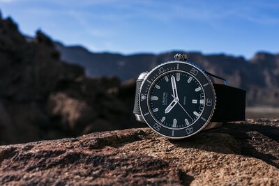 Union Glashütte Belisar Date Sport D009.907.27.057.00 (+ bracelet de rechange)