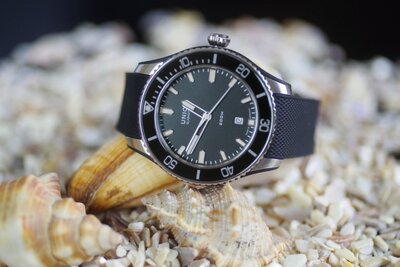 Union Glashütte Belisar Date Sport D009.907.27.057.00 (+ bracelet de rechange)