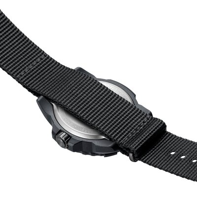 Luminox Navy SEAL XS.3517.NSF.SET Foundation (+ bracelet de rechange)