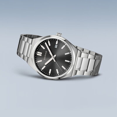 Bering Classic 17639-702