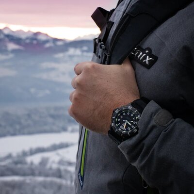 Luminox Navy Seal 4230 Series XS.4231.SET (+ bracelet de rechange)