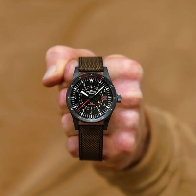 Fortis Flieger F-43 Triple-GMT Automatic COSC Chronometer F4260004 Limited Edition 100pcs (+ bracelet de rechange)