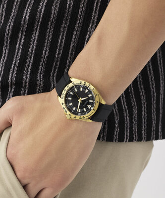 Guess Neo GW1065G2