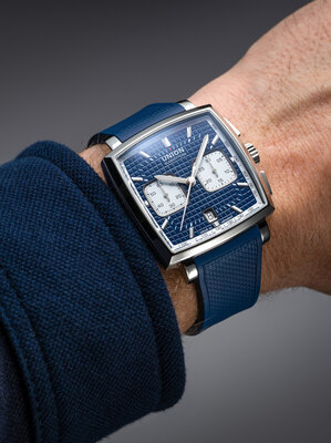 Union Glashütte Averin Chronograph D015.527.17.041.02 (+ bracelet de rechange)